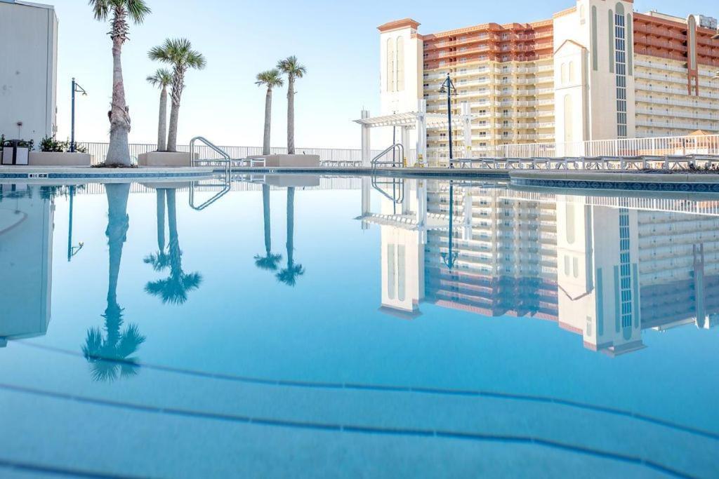 Living Right At Laketown Wharf #1016 By Nautical Properties Panama City Beach Exterior photo
